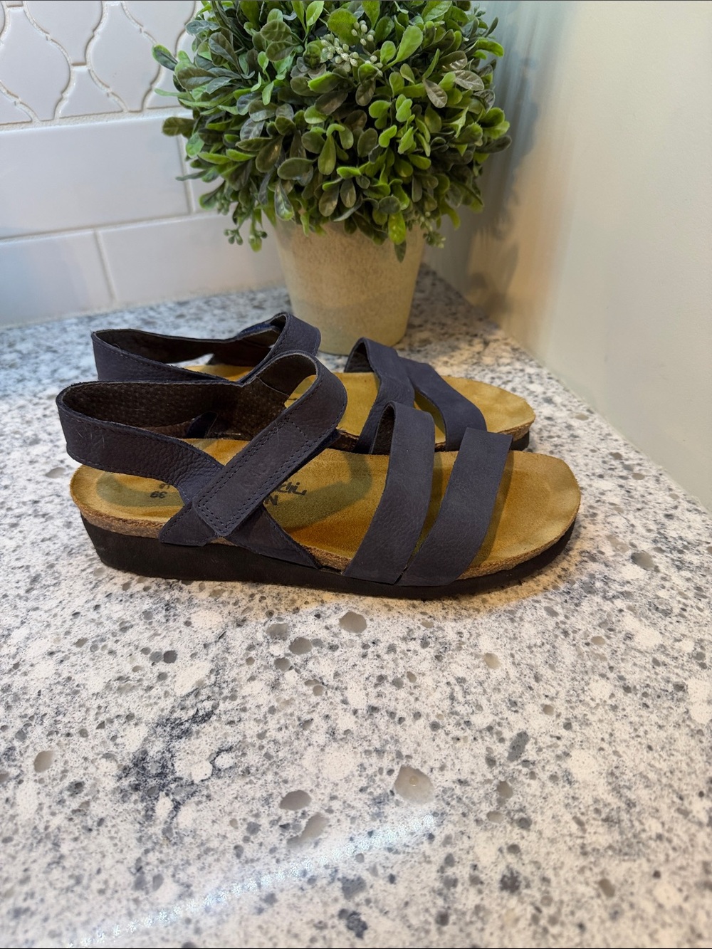 Naot Kayla Leather Hook-and-Looop Banded Wedge Sandals womens size 8